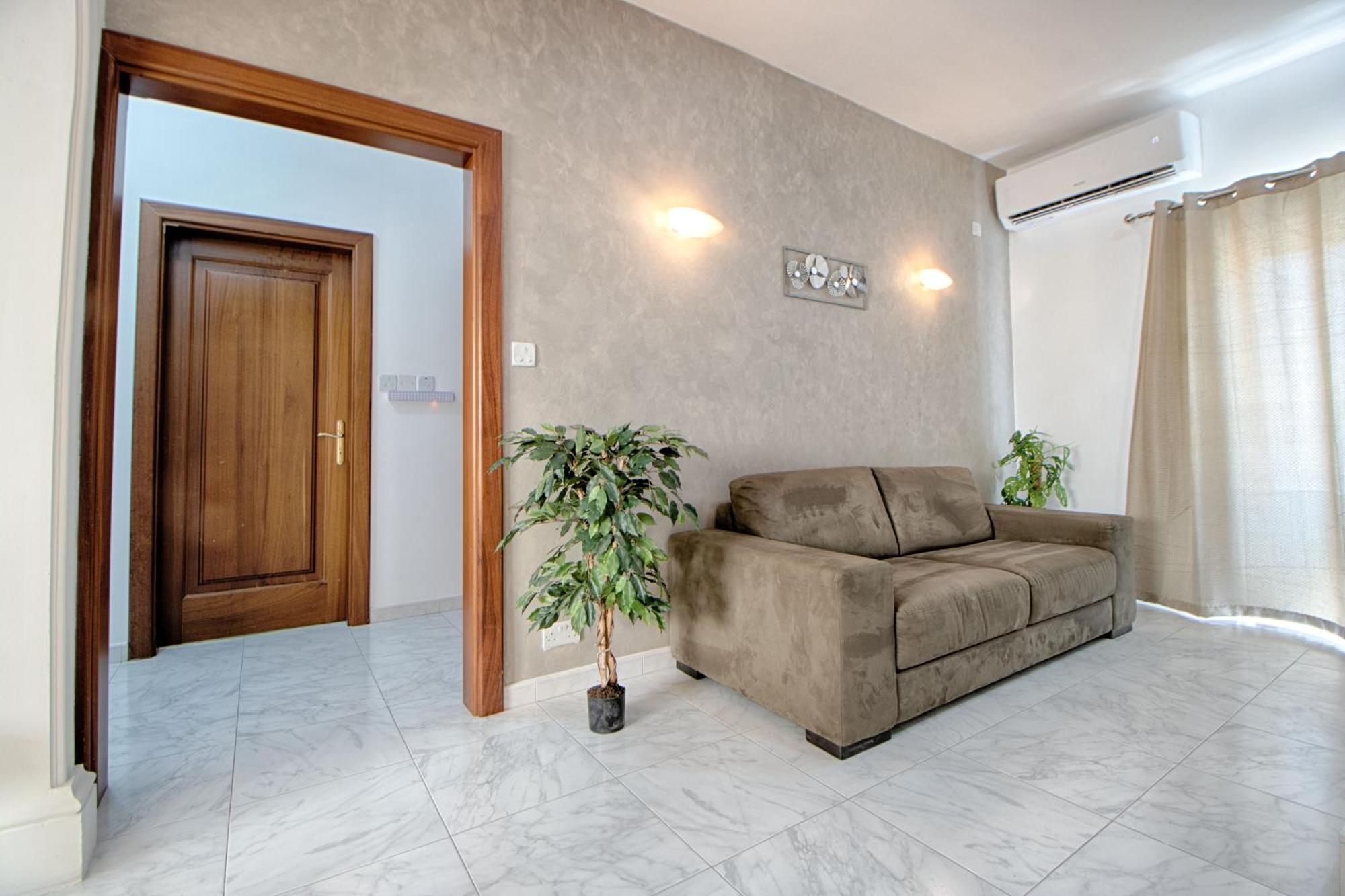 Spacious Corner Maisonette - Blessings Birkirkara