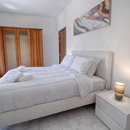 Spacious Corner Maisonette - Blessings Birkirkara Exterior photo