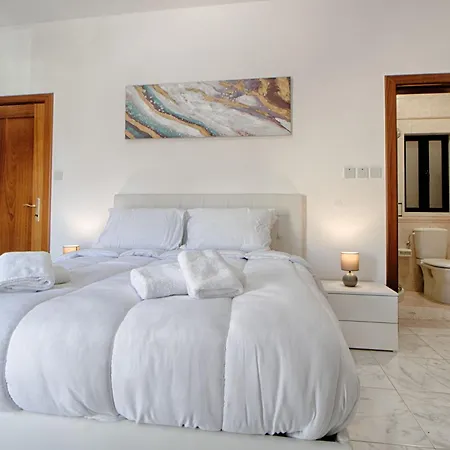 Spacious Corner Maisonette - Blessings Birkirkara Exterior photo