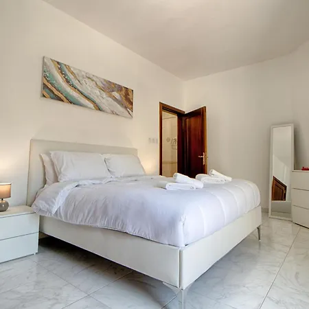 Spacious Corner Maisonette - Blessings Birkirkara Exterior photo