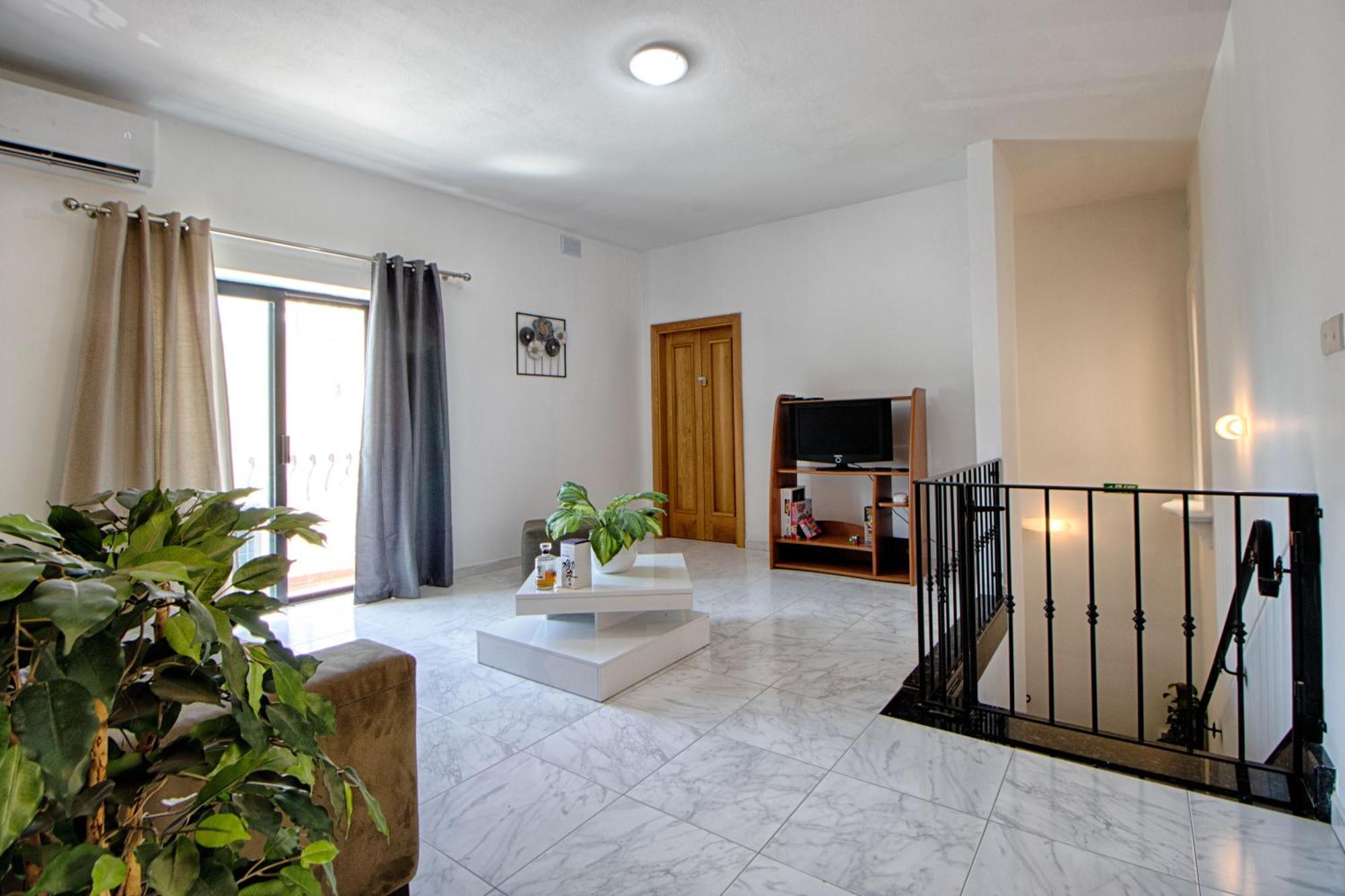 Spacious Corner Maisonette - Blessings Birkirkara