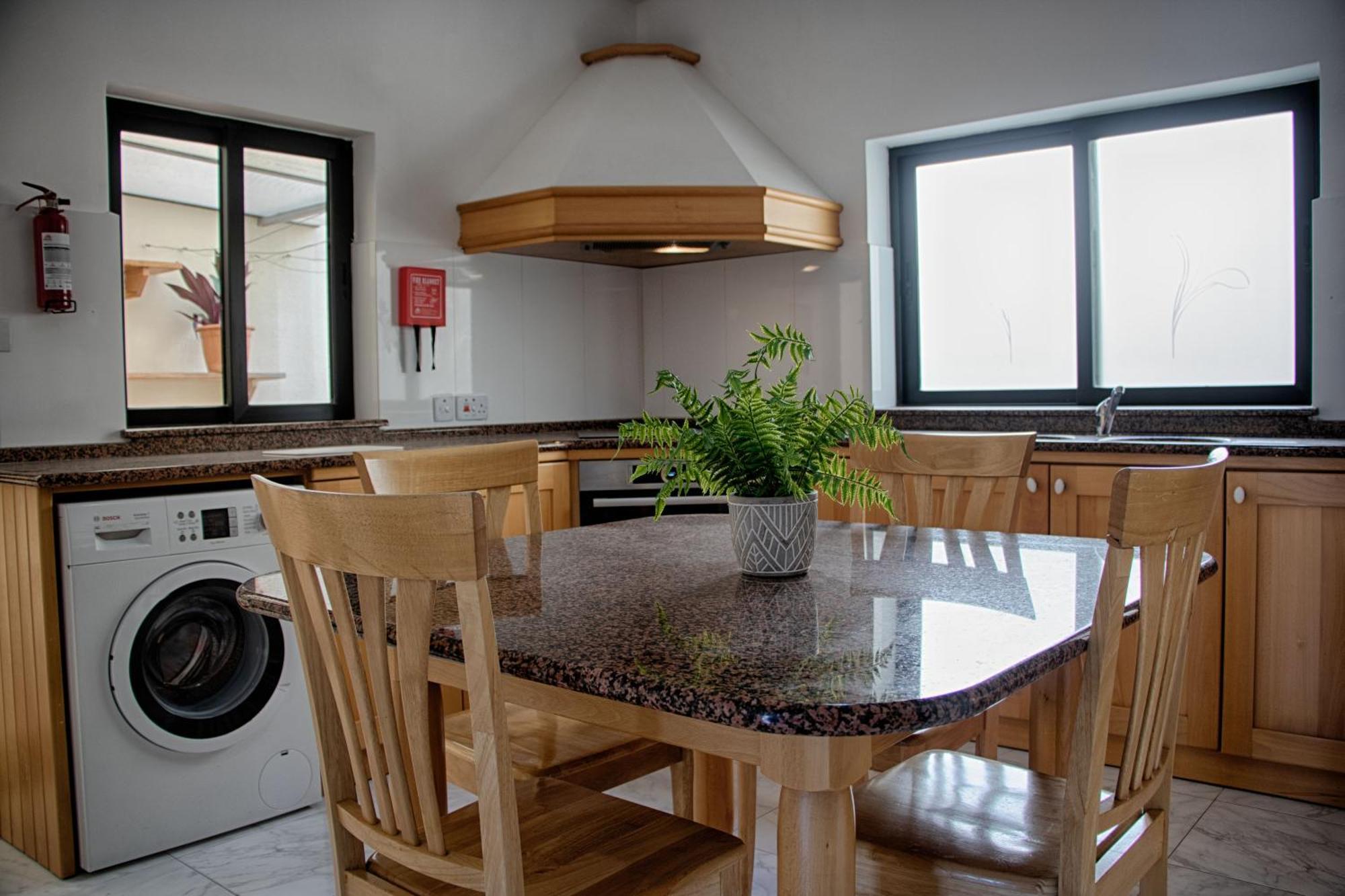 Spacious Corner Maisonette - Blessings Apartment Birkirkara